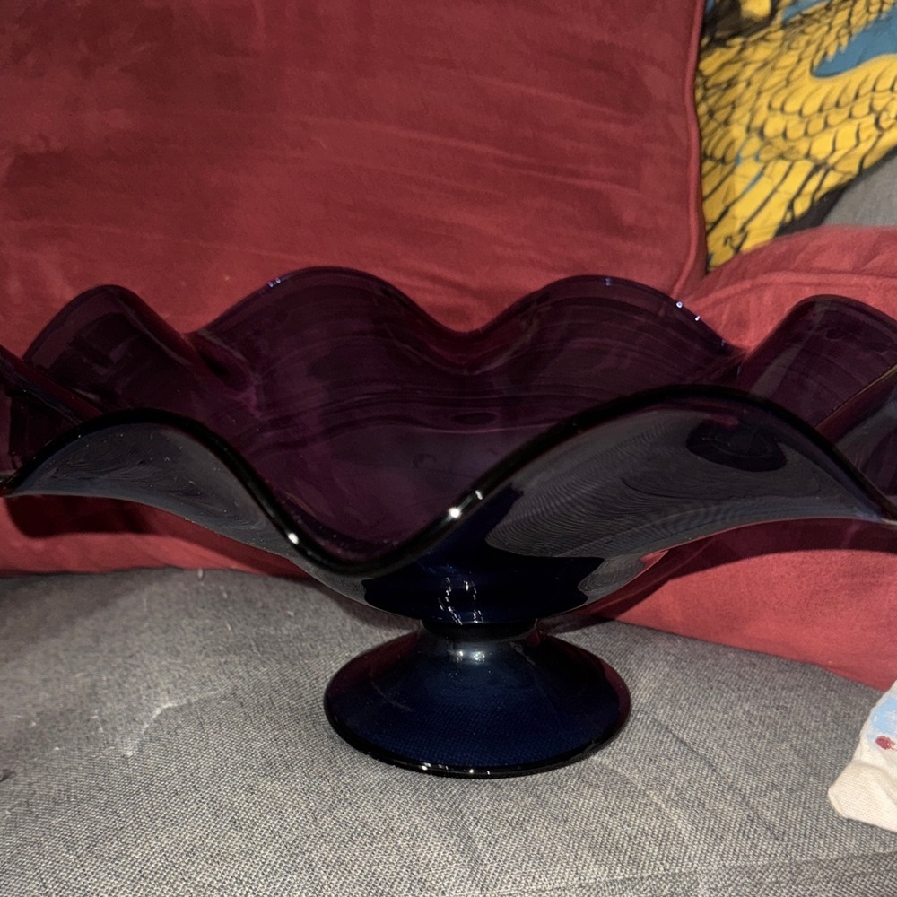 Stunning Vintage Amethyst/Blue Ruffled Art Glass Pedestal Bowl - 13.5" Diameter